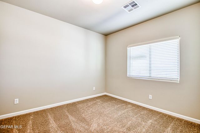 6069 ZINC HILL Street, Sunland Park, NM 88063