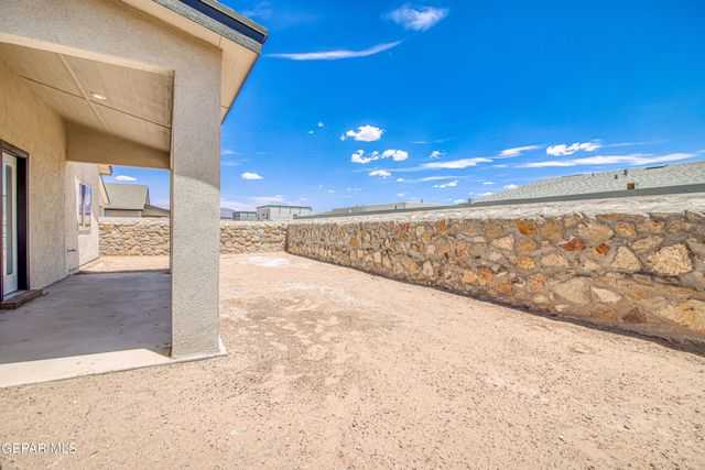 6069 ZINC HILL Street, Sunland Park, NM 88063