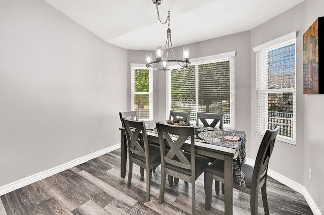 1809 E KAY LN, South Weber, UT 84405