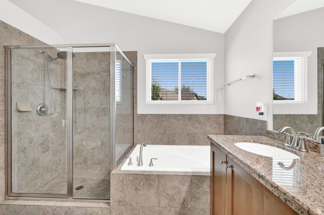 1809 E KAY LN, South Weber, UT 84405