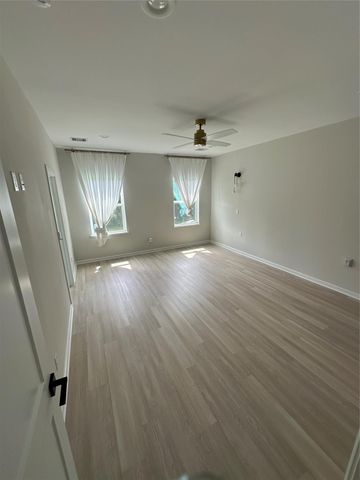 2032 W Tidwell Road, Houston, TX 77091