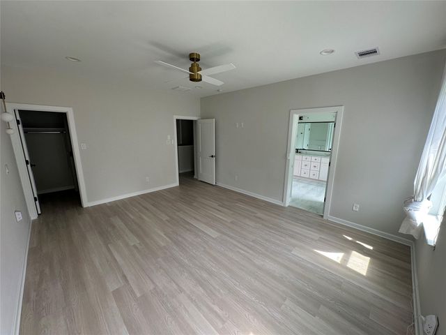2032 W Tidwell Road, Houston, TX 77091