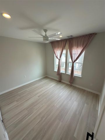 2032 W Tidwell Road, Houston, TX 77091