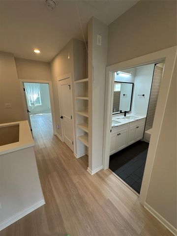 2032 W Tidwell Road, Houston, TX 77091