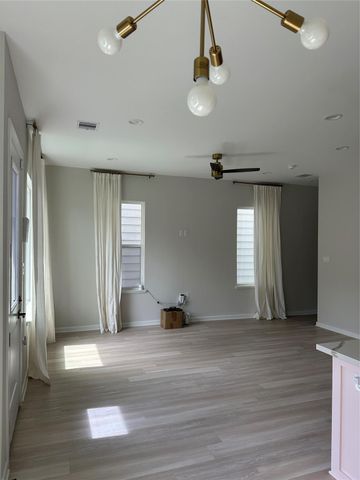 2032 W Tidwell Road, Houston, TX 77091