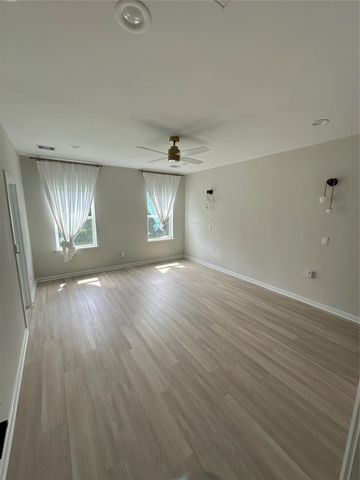 2032 W Tidwell Road, Houston, TX 77091