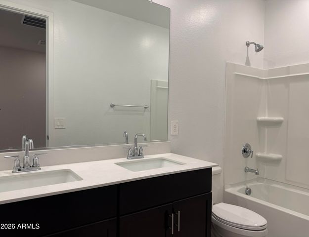 7045 W ALLEN Street, Laveen, AZ 85339