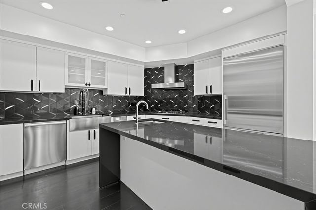 1941 Curson, Los Angeles, CA 90046