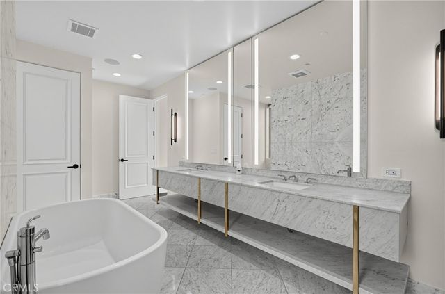 1941 Curson, Los Angeles, CA 90046