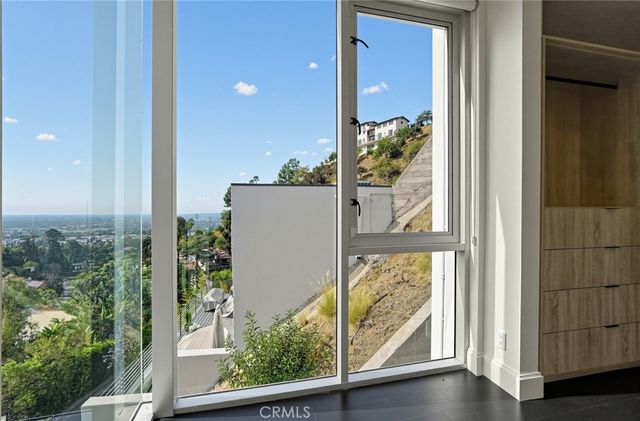 1941 Curson, Los Angeles, CA 90046