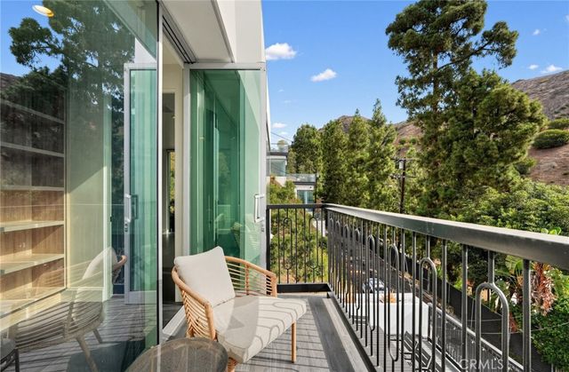 1941 Curson, Los Angeles, CA 90046