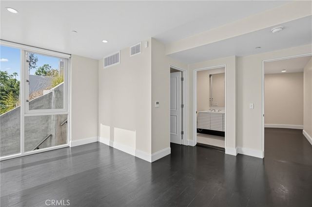 1941 Curson, Los Angeles, CA 90046