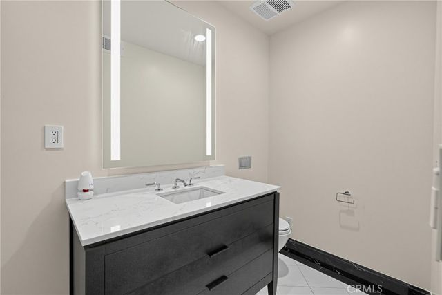 1941 Curson, Los Angeles, CA 90046