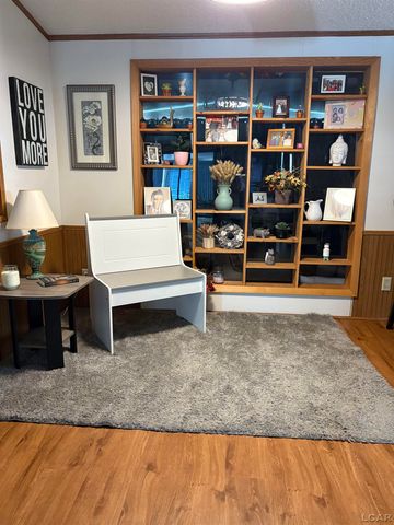 2711 E Carleton Road, Adrian, MI 49221