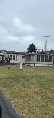 2711 E Carleton Road, Adrian, MI 49221