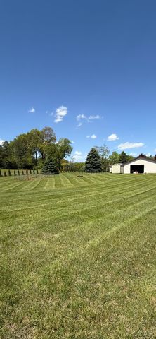 2711 E Carleton Road, Adrian, MI 49221