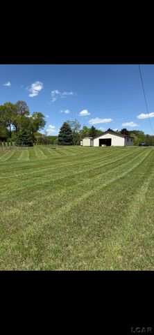 2711 E Carleton Road, Adrian, MI 49221