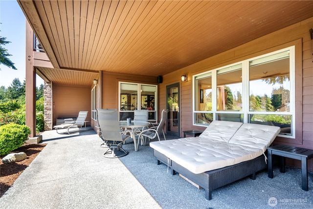 8775 Club House Point Drive, Blaine, WA 98230
