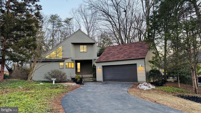 1671 CEDAR HOLLOW WAY, Reston, VA 20194