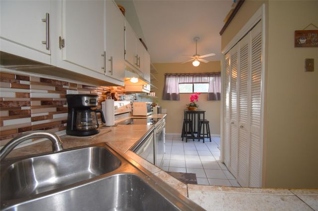 1748 NW 74th Ave 19, Plantation, FL 33313