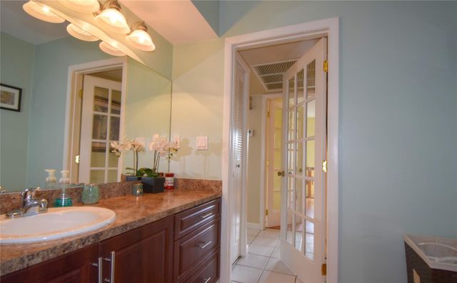 1748 NW 74th Ave 19, Plantation, FL 33313