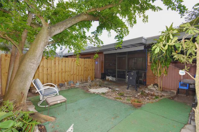 1748 NW 74th Ave 19, Plantation, FL 33313