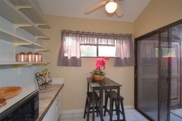 1748 NW 74th Ave 19, Plantation, FL 33313