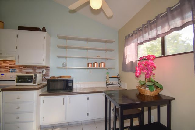 1748 NW 74th Ave 19, Plantation, FL 33313