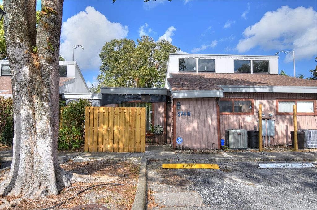 1748 NW 74th Ave 19, Plantation, FL 33313