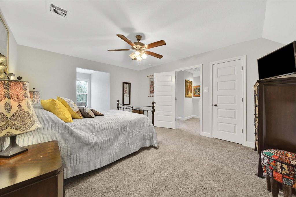 Image 28 of property listing at 12136 Amber Jack, Montgomery, TX 77356