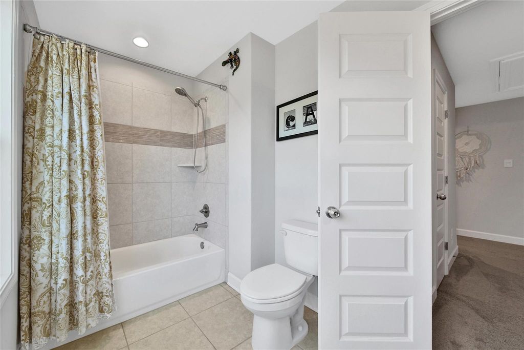 Image 31 of property listing at 12136 Amber Jack, Montgomery, TX 77356