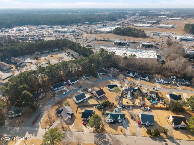 905 Autumn Drive, Greenville, NC 27834