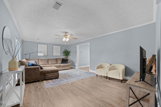 905 Autumn Drive, Greenville, NC 27834