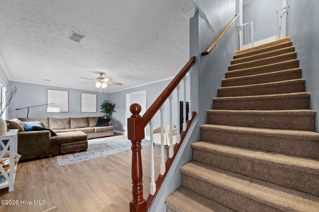 905 Autumn Drive, Greenville, NC 27834