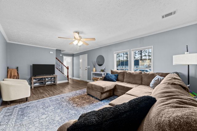 905 Autumn Drive, Greenville, NC 27834