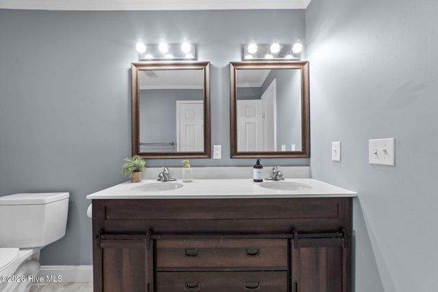 905 Autumn Drive, Greenville, NC 27834