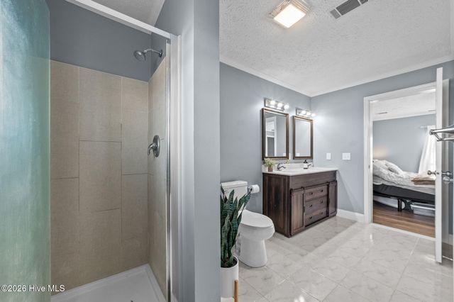 905 Autumn Drive, Greenville, NC 27834