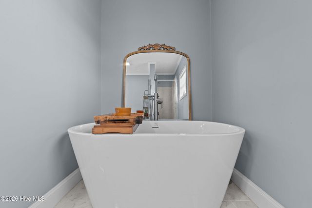 905 Autumn Drive, Greenville, NC 27834