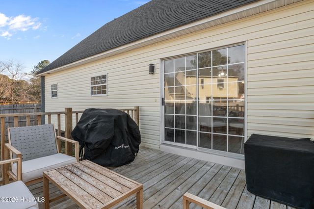 905 Autumn Drive, Greenville, NC 27834