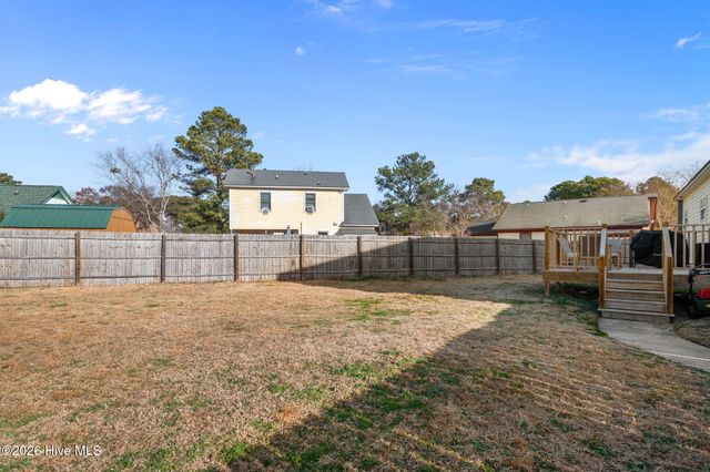 905 Autumn Drive, Greenville, NC 27834