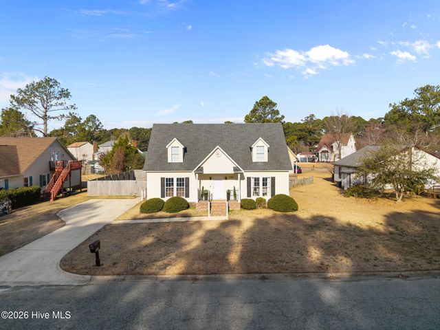 905 Autumn Drive, Greenville, NC 27834
