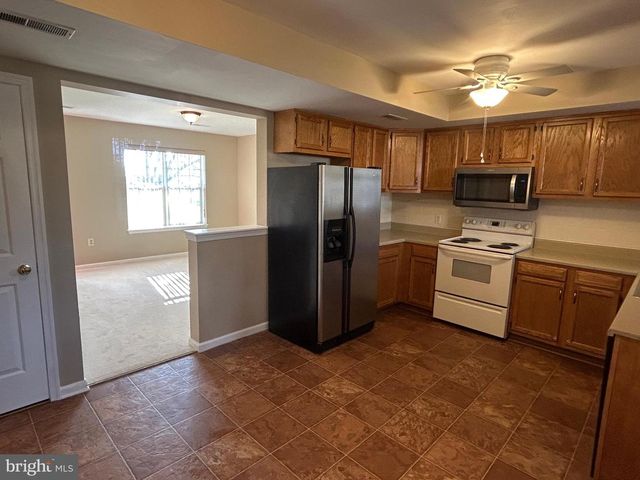 3056 SOLAR DR, Dover, PA 17315