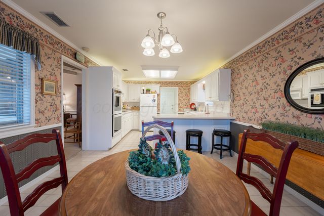 6706 GAINSBOROUGH Road, Amarillo, TX 79106