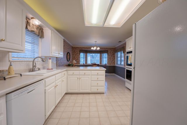 6706 GAINSBOROUGH Road, Amarillo, TX 79106