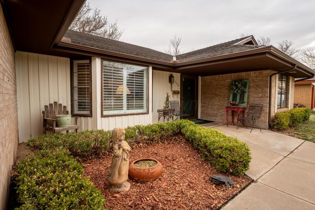 6706 GAINSBOROUGH Road, Amarillo, TX 79106