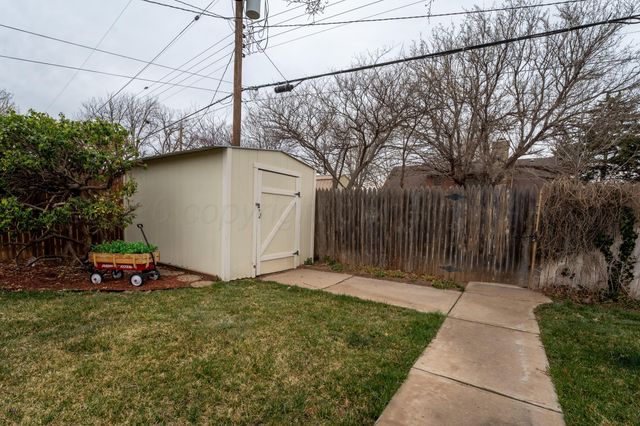 6706 GAINSBOROUGH Road, Amarillo, TX 79106