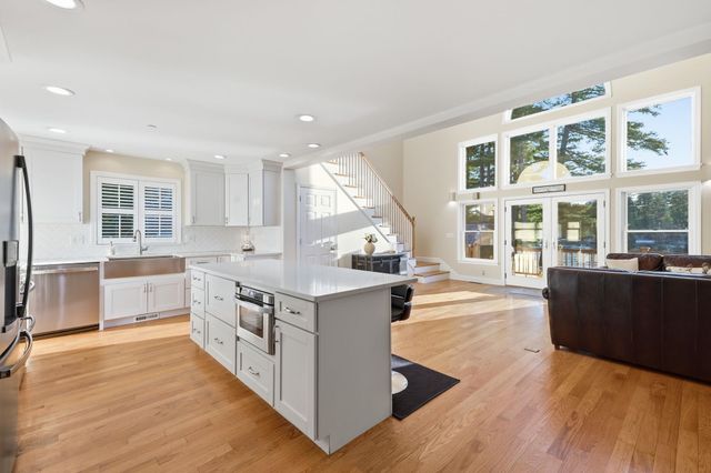 45 Ball Avenue, Salem, NH 03079
