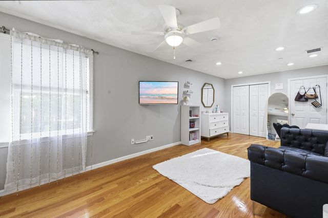 45 Ball Avenue, Salem, NH 03079