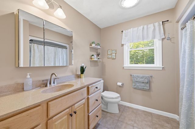 45 Ball Avenue, Salem, NH 03079