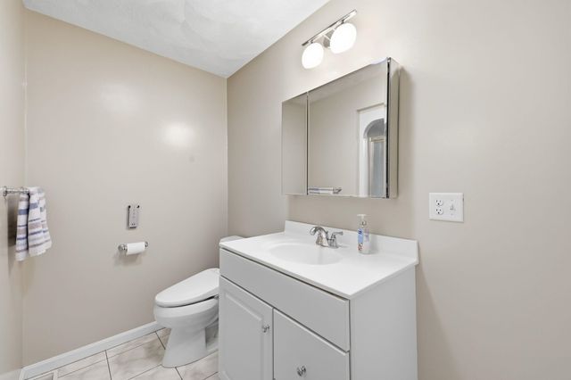 45 Ball Avenue, Salem, NH 03079